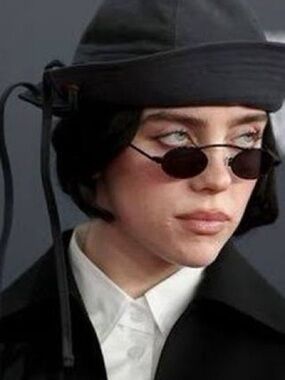 Roberi & Fraud black sunglasses